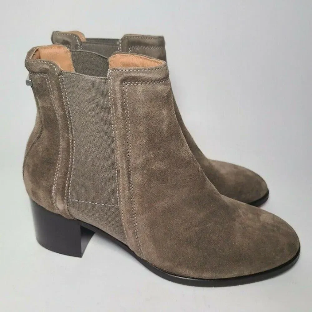 Aquatalia Neeva Boots Brown taupe Suede Ankle heel Pull-on Booties sz 8.5 new